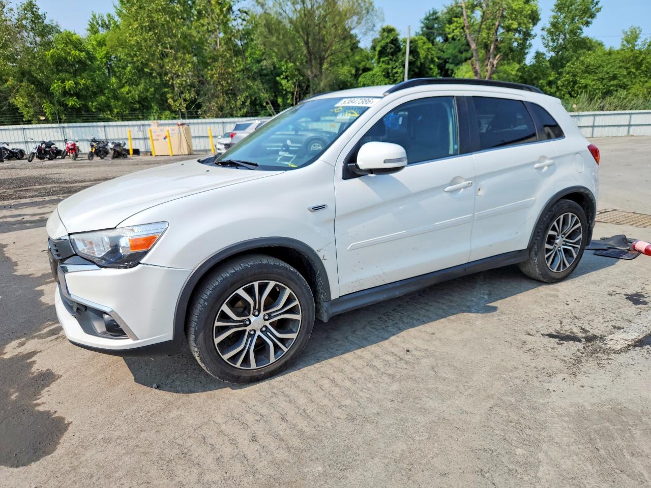 JA4AR4AW2HZ021261 · 2017 MITSUBISHI OUTLANDER