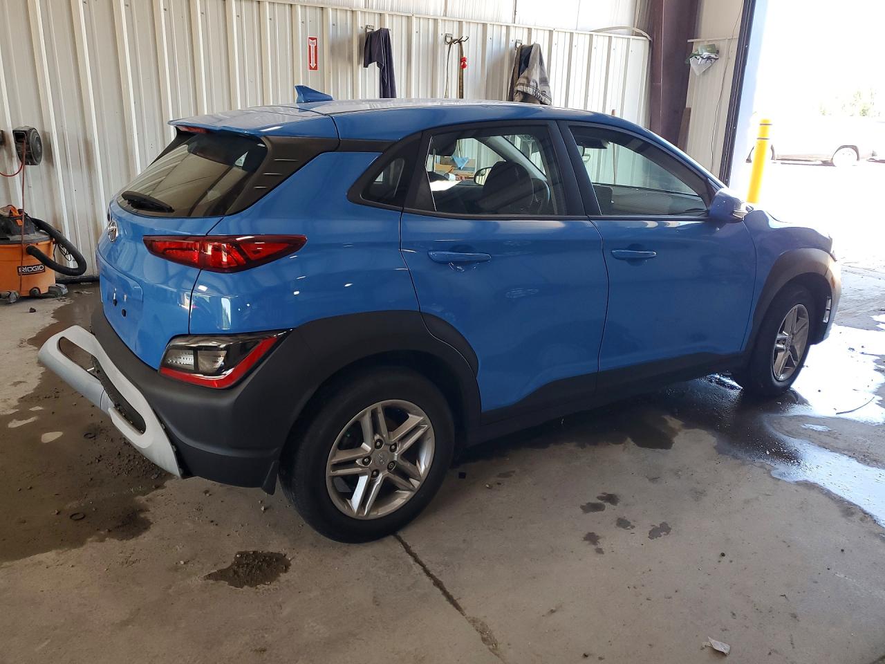 KM8K22AB1NU916650 · 2022 HYUNDAI KONA · 3/13