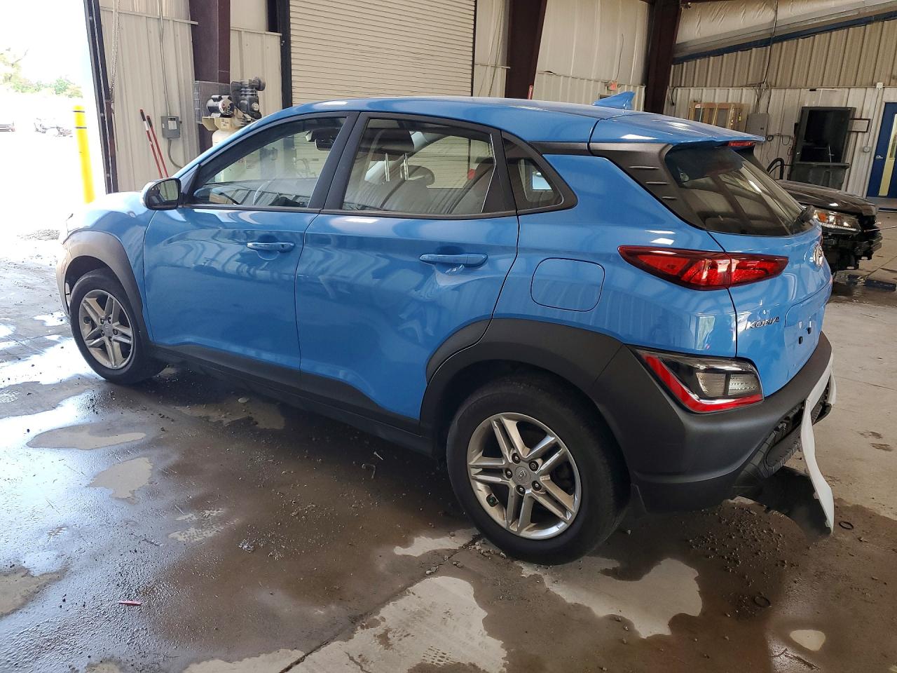 KM8K22AB1NU916650 · 2022 HYUNDAI KONA · 2/13