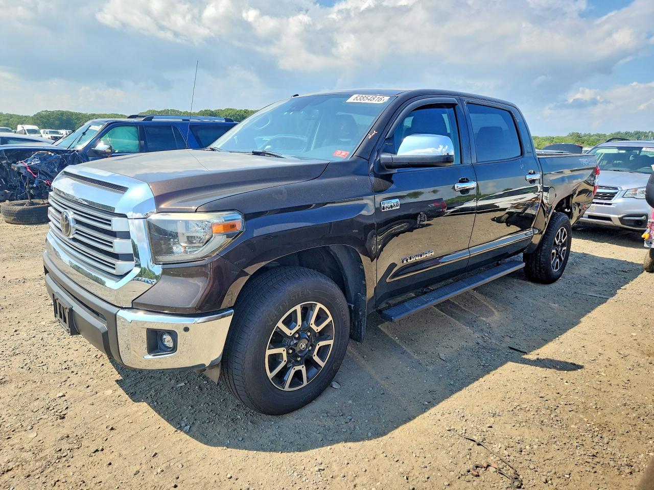 5TFHY5F10JX752668 · 2018 TOYOTA TUNDRA