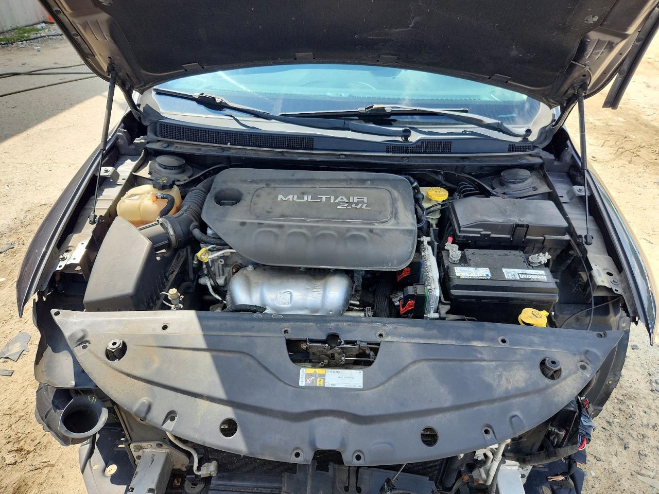 1C3CCCAB2FN699024 · 2015 CHRYSLER 200 · 11/13