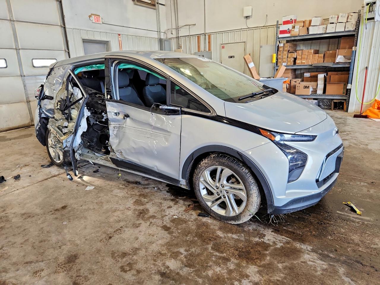 1G1FW6S06N4103067 · 2022 CHEVROLET BOLT EV · 4/12