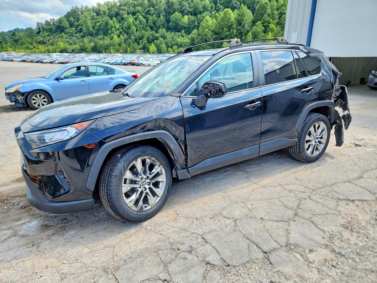 2T3A1RFV8MC244944 · 2021 TOYOTA RAV4