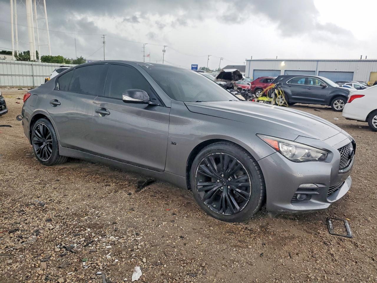 JN1EV7AP1HM735329 · 2017 INFINITI Q50 · 4/12