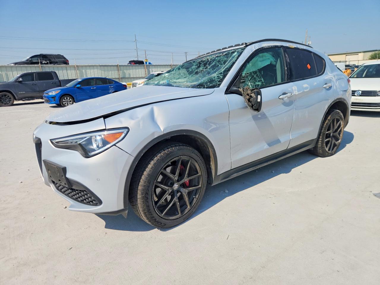 ZASPAKAN8L7C89410 · 2020 ALFA ROMEO STELVIO