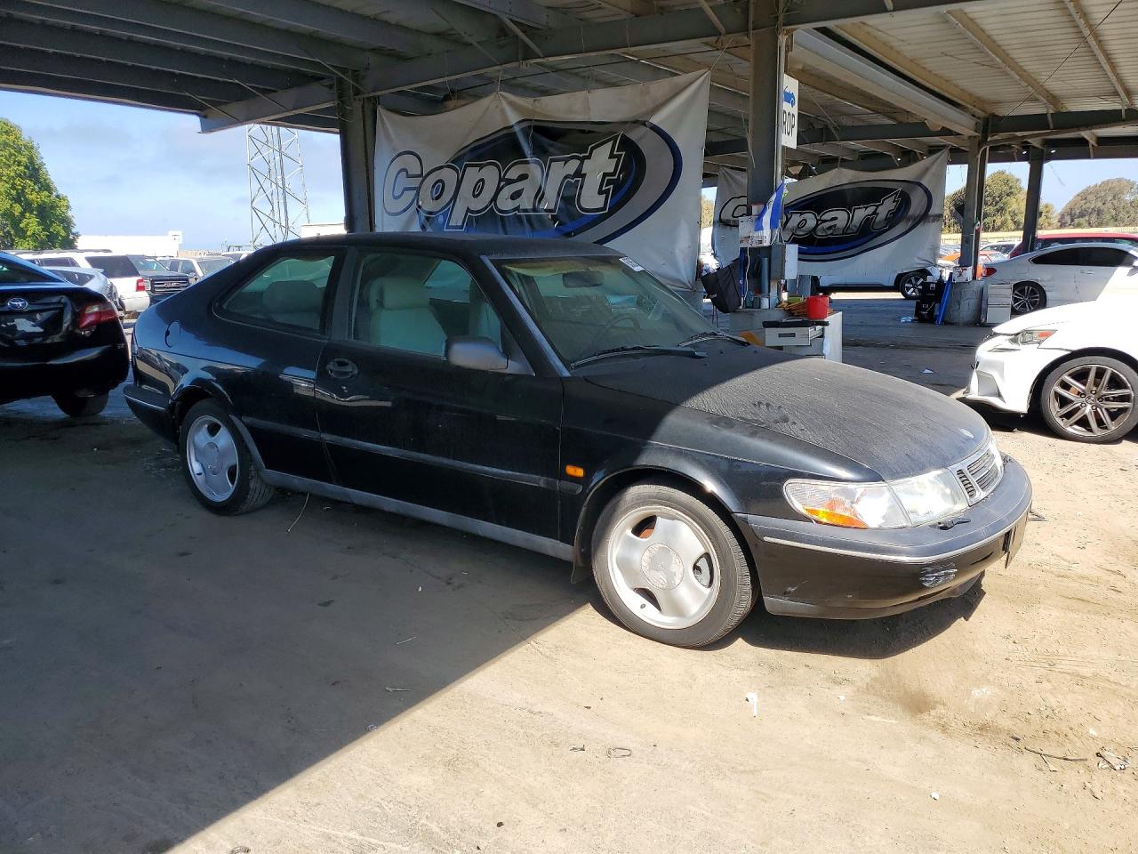 YS3DF38N6T2042238 · 1996 SAAB 900 · 4/12