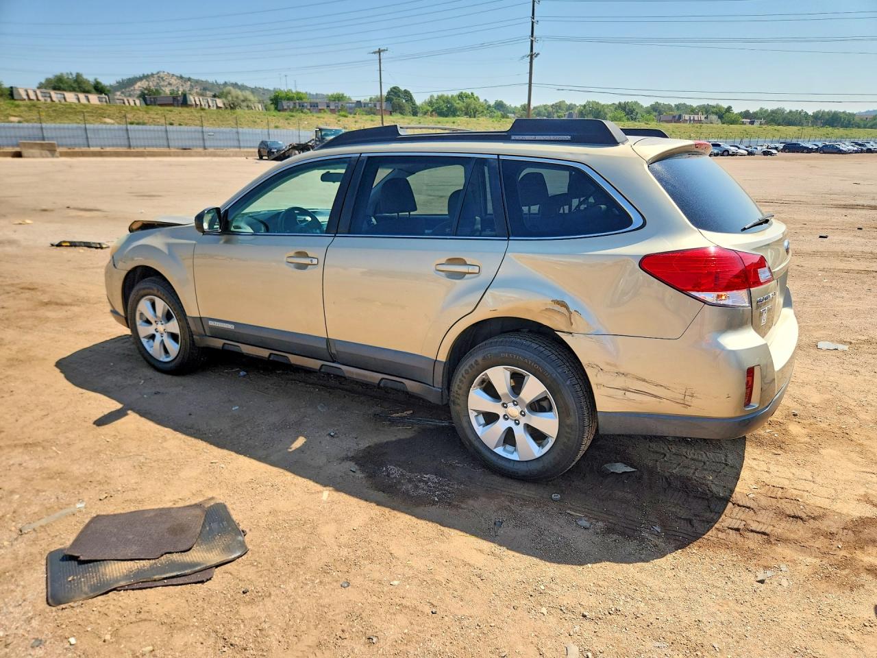 4S4BRBCC0A3349767 · 2010 SUBARU OUTBACK · 2/12