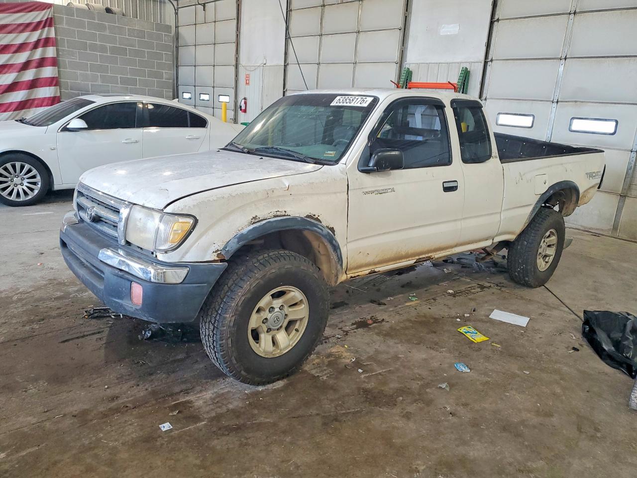 4TAWN72N4XZ566418 · 1999 TOYOTA TACOMA