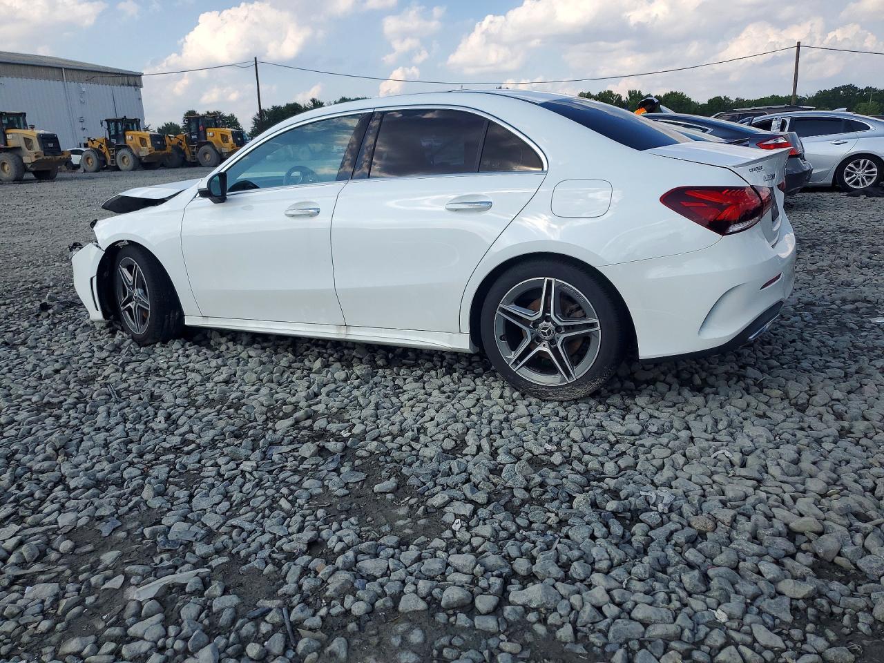 W1K3G4FB1MJ286875 · 2021 MERCEDES-BENZ A · 2/12