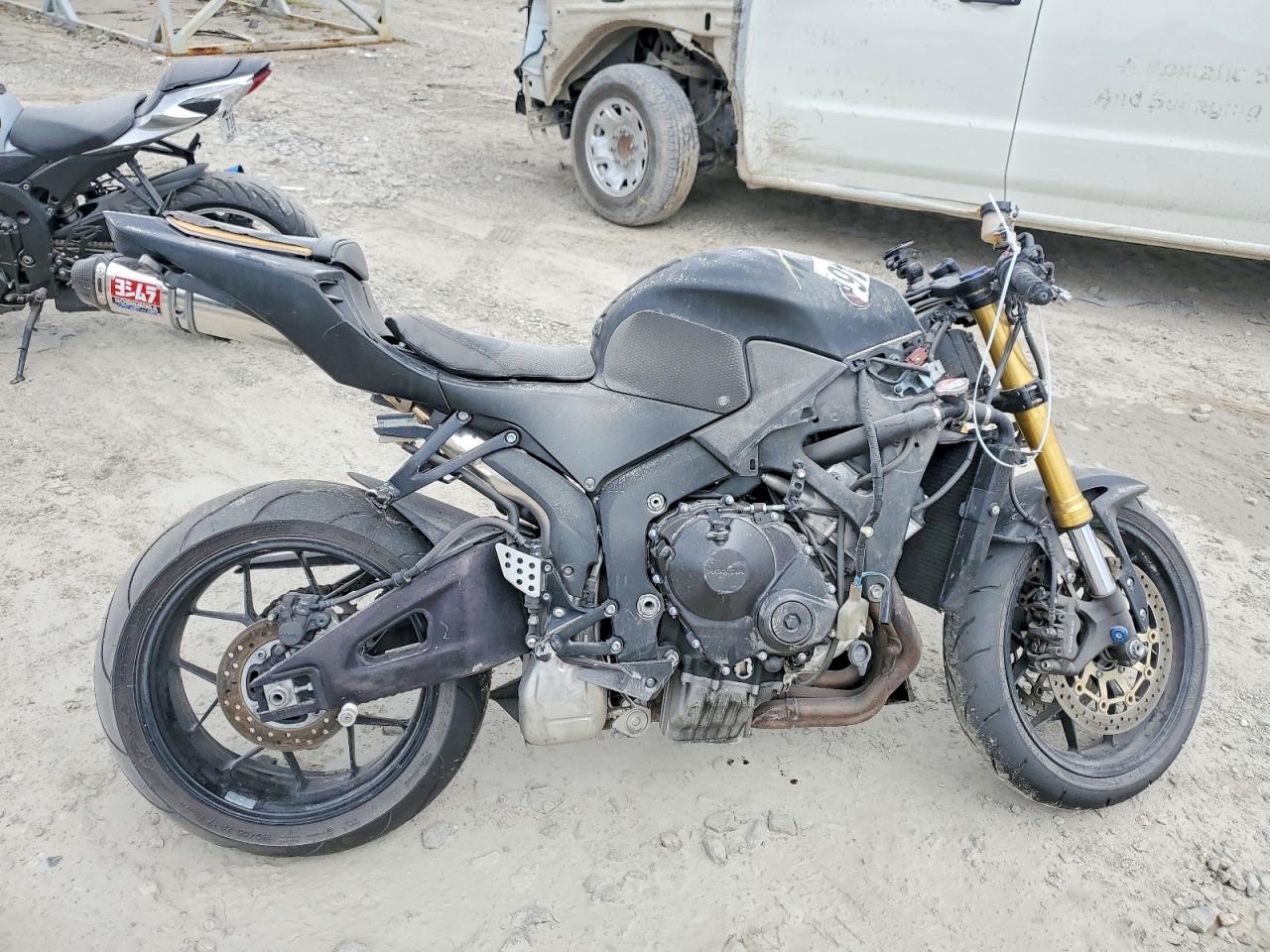 2014 HONDA CBR600