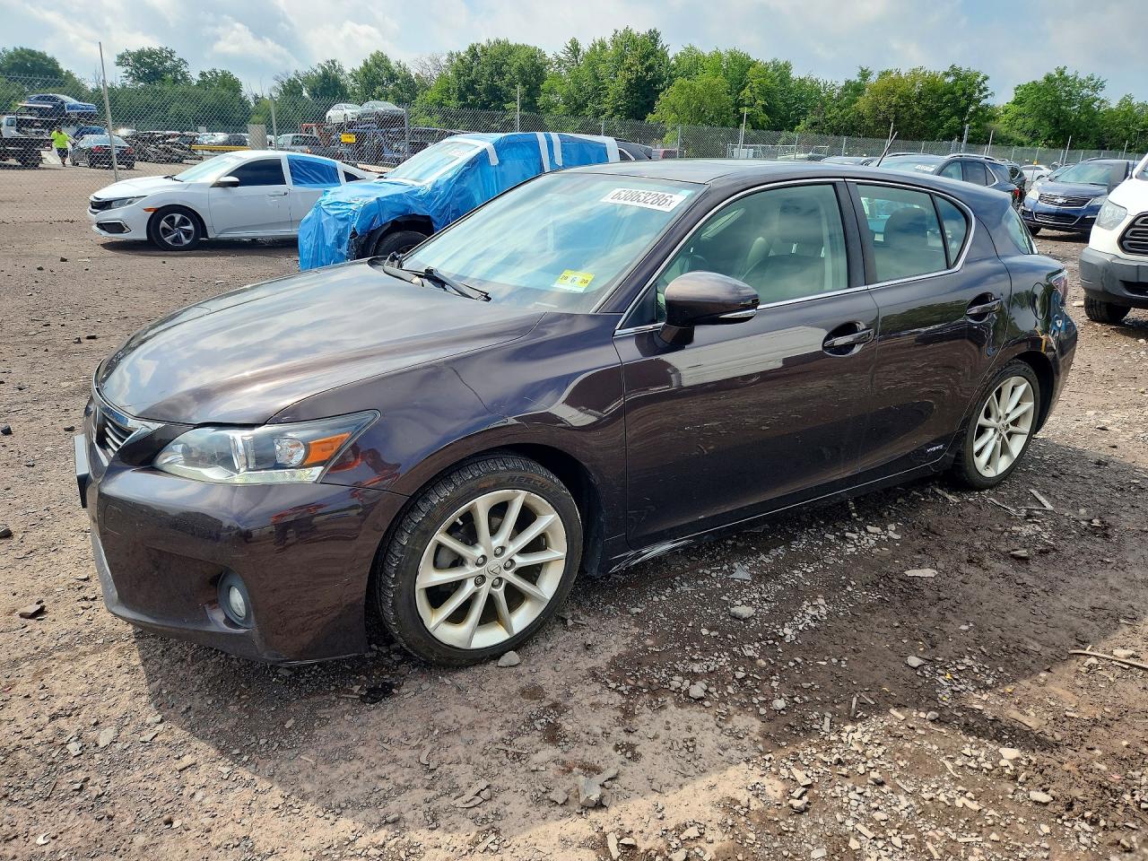 JTHKD5BH8D2153800 · 2013 LEXUS CT