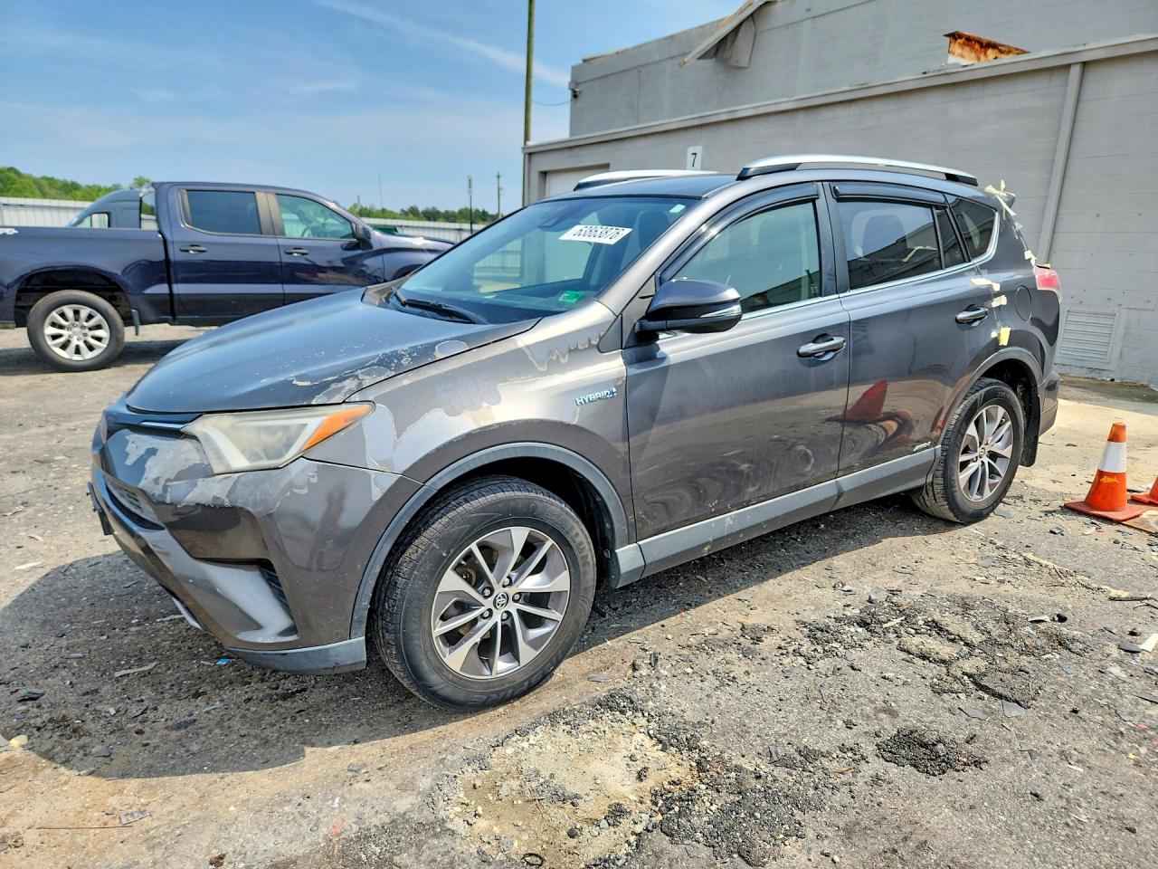JTMRJREV6JD189390 · 2018 TOYOTA RAV4 HYBRID