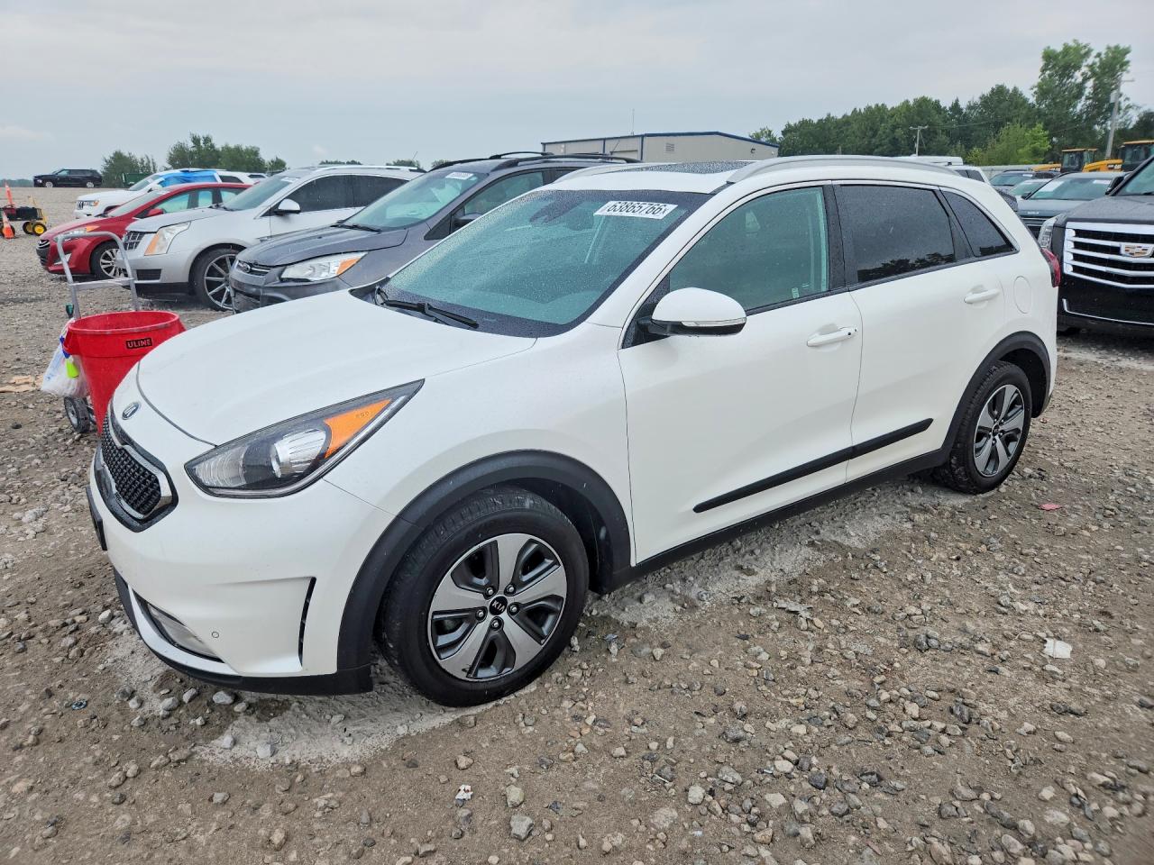 KNDCE3LC9K5223939 · 2019 KIA NIRO
