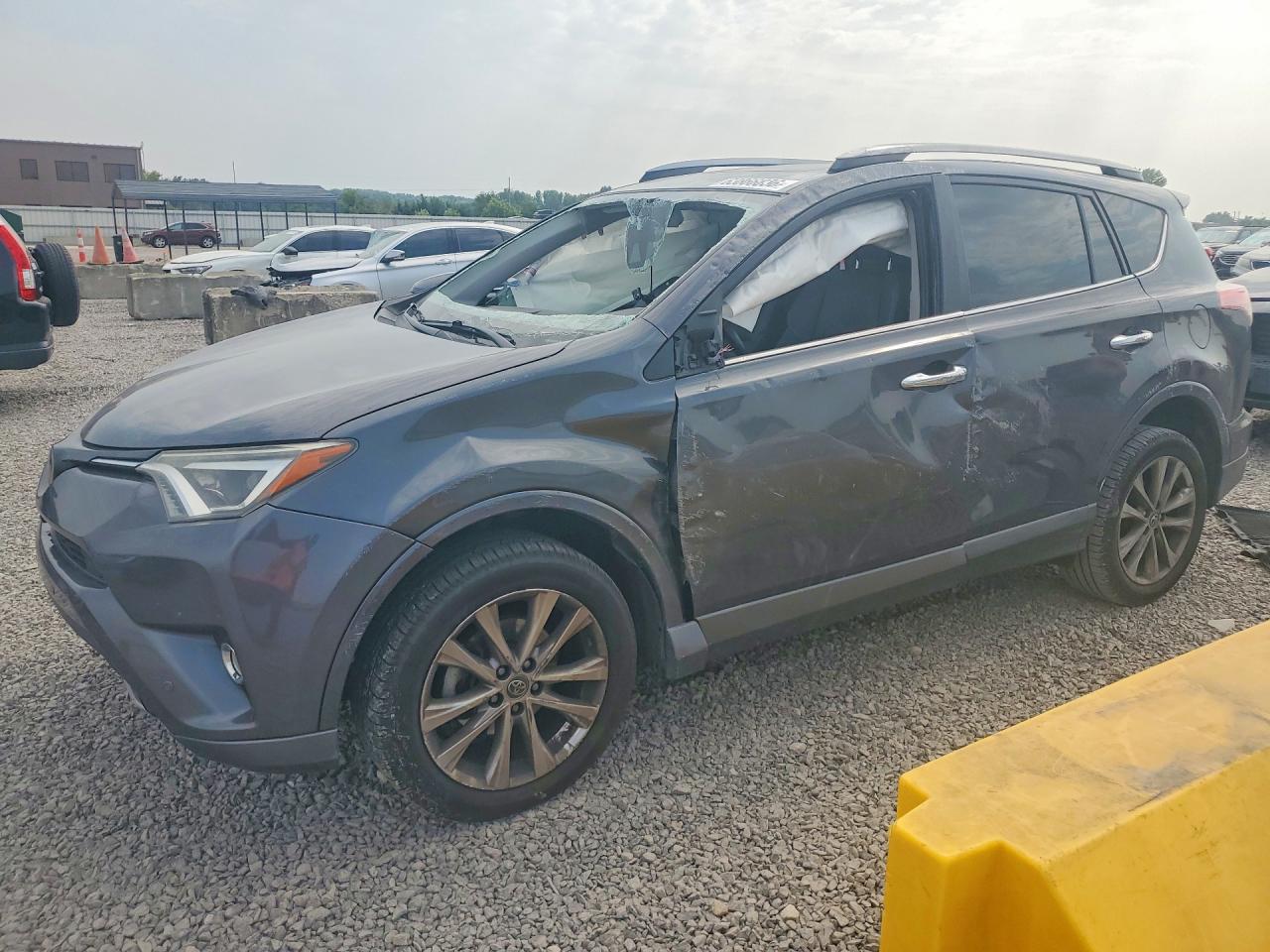 2T3DFREV8HW583482 · 2017 TOYOTA RAV4