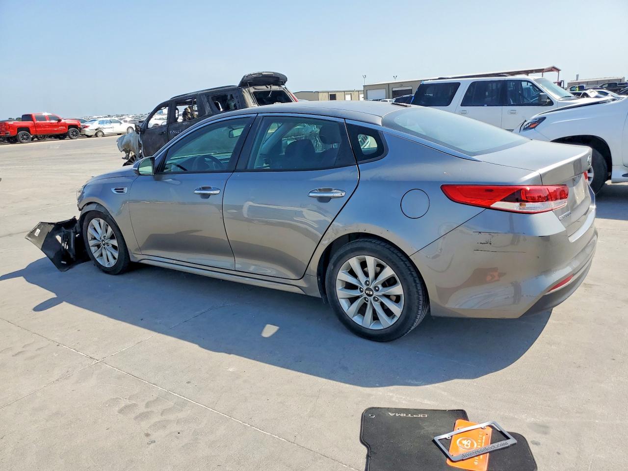 5XXGT4L33GG060253 · 2016 KIA OPTIMA · 2/12