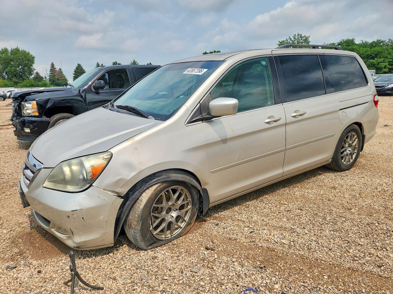 5FNRL38885B107221 · 2005 HONDA ODYSSEY