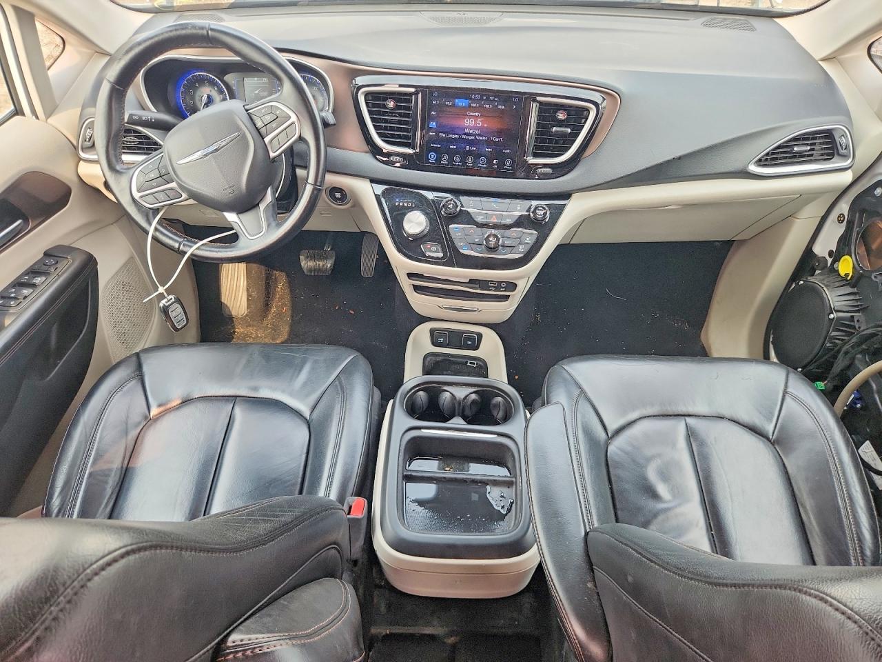 2C4RC1BG9HR703290 · 2017 CHRYSLER PACIFICA · 8/13