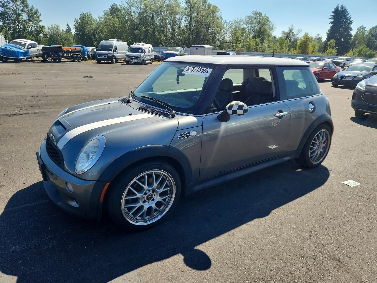 WMWRE33494TD85071 · 2004 MINI COOPER