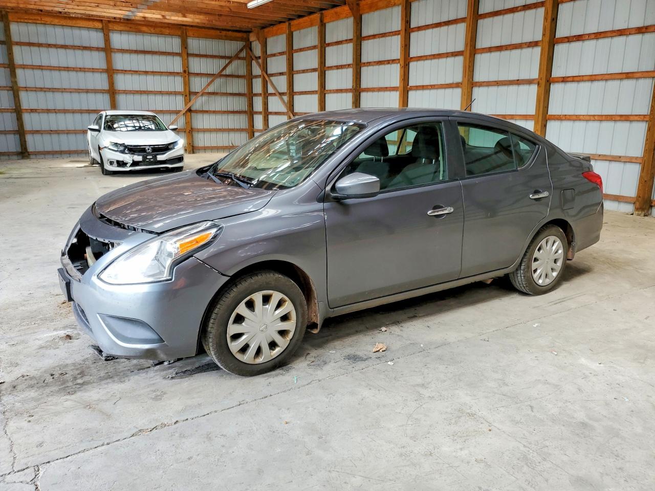 3N1CN7AP2HL810850 · 2017 NISSAN VERSA