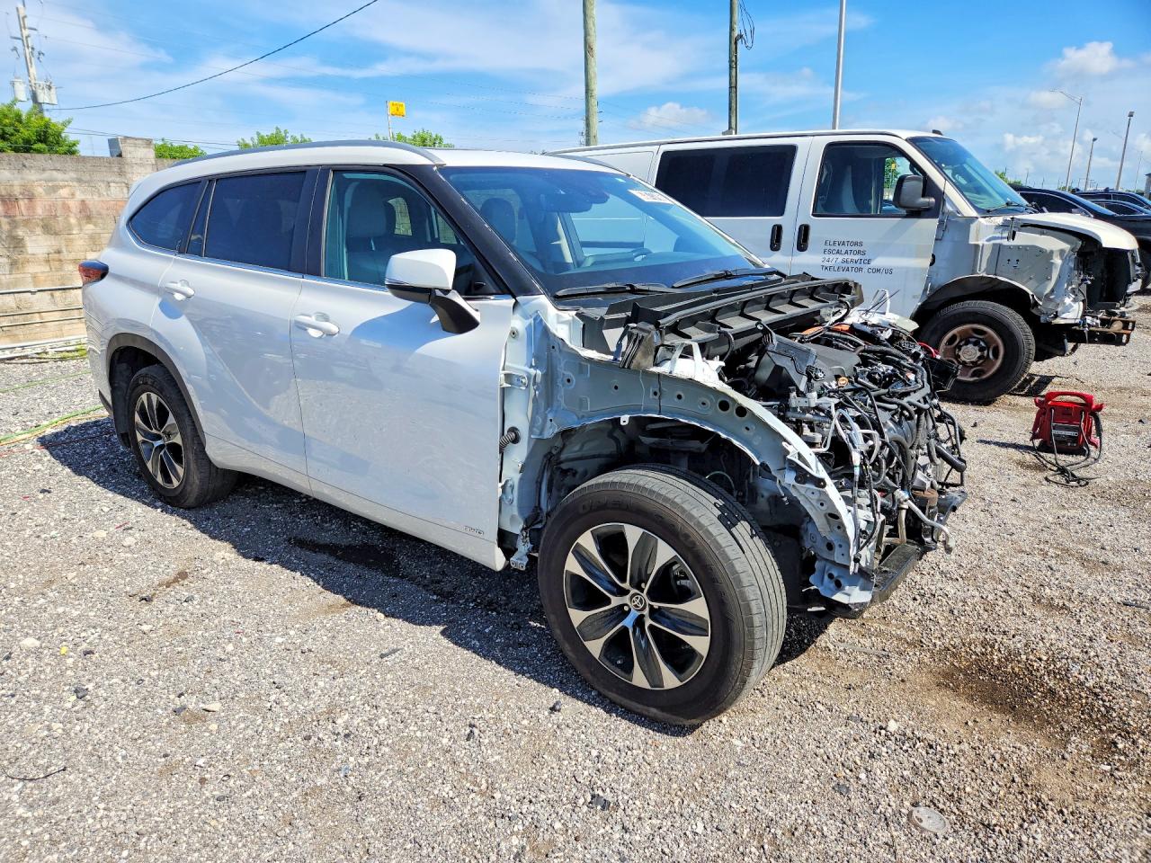 5TDKBRCH7SS666894 · 2025 TOYOTA HIGHLANDER HYBRID · 4/12