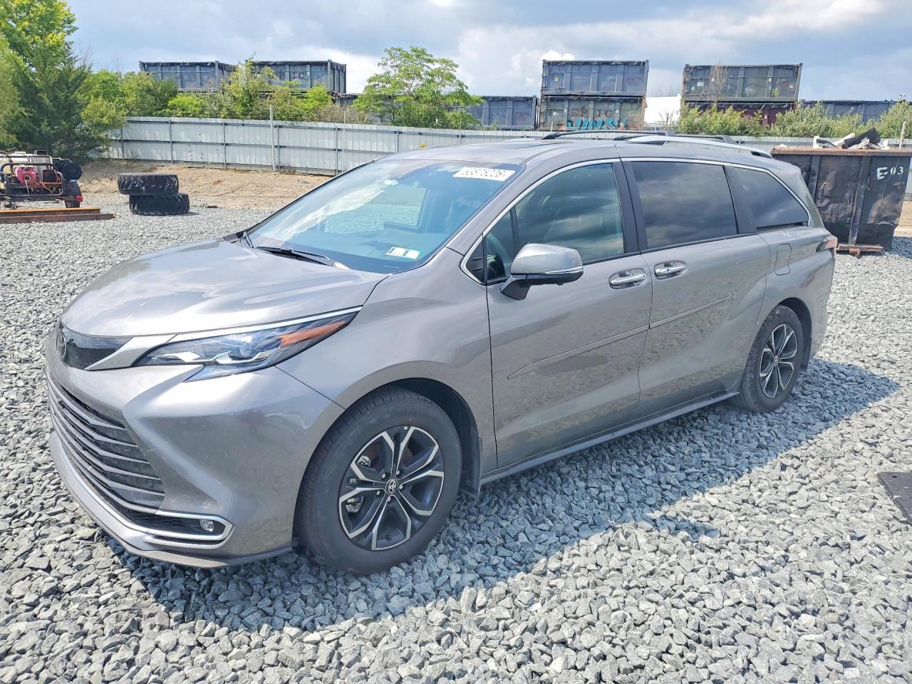 5TDESKFC9TS243188 · 2026 TOYOTA SIENNA