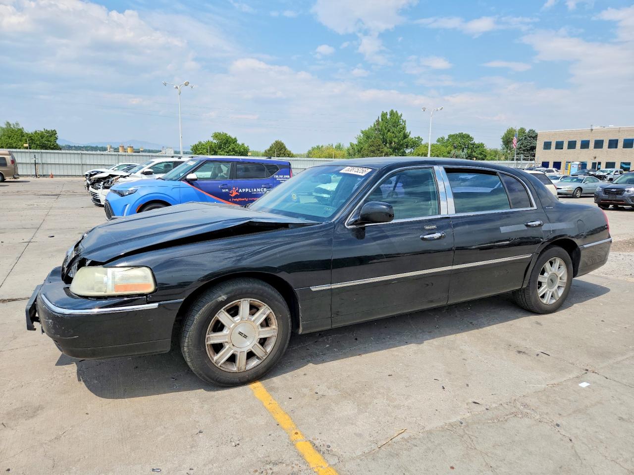 2LNBL8EV3AX752793 · 2010 LINCOLN TOWN CAR