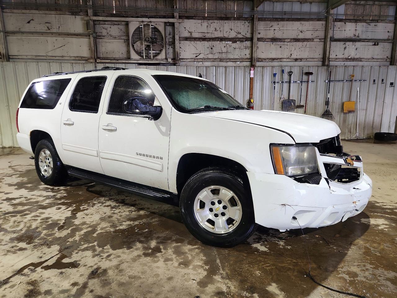1GNSCJE08DR250092 · 2013 CHEVROLET SUBURBAN · 4/13