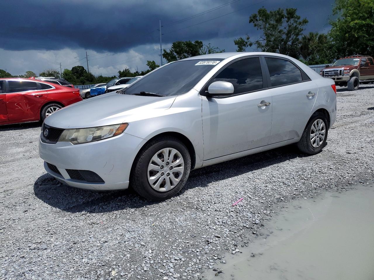 KNAFT4A23A5186711 · 2010 KIA FORTE