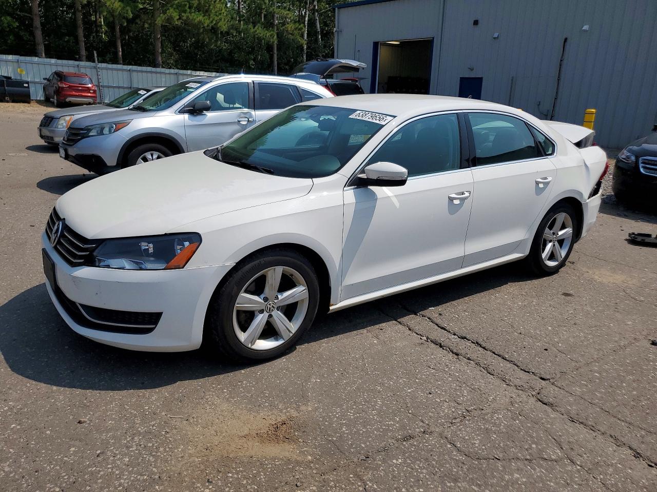 1VWBT7A38EC040265 · 2014 VOLKSWAGEN PASSAT