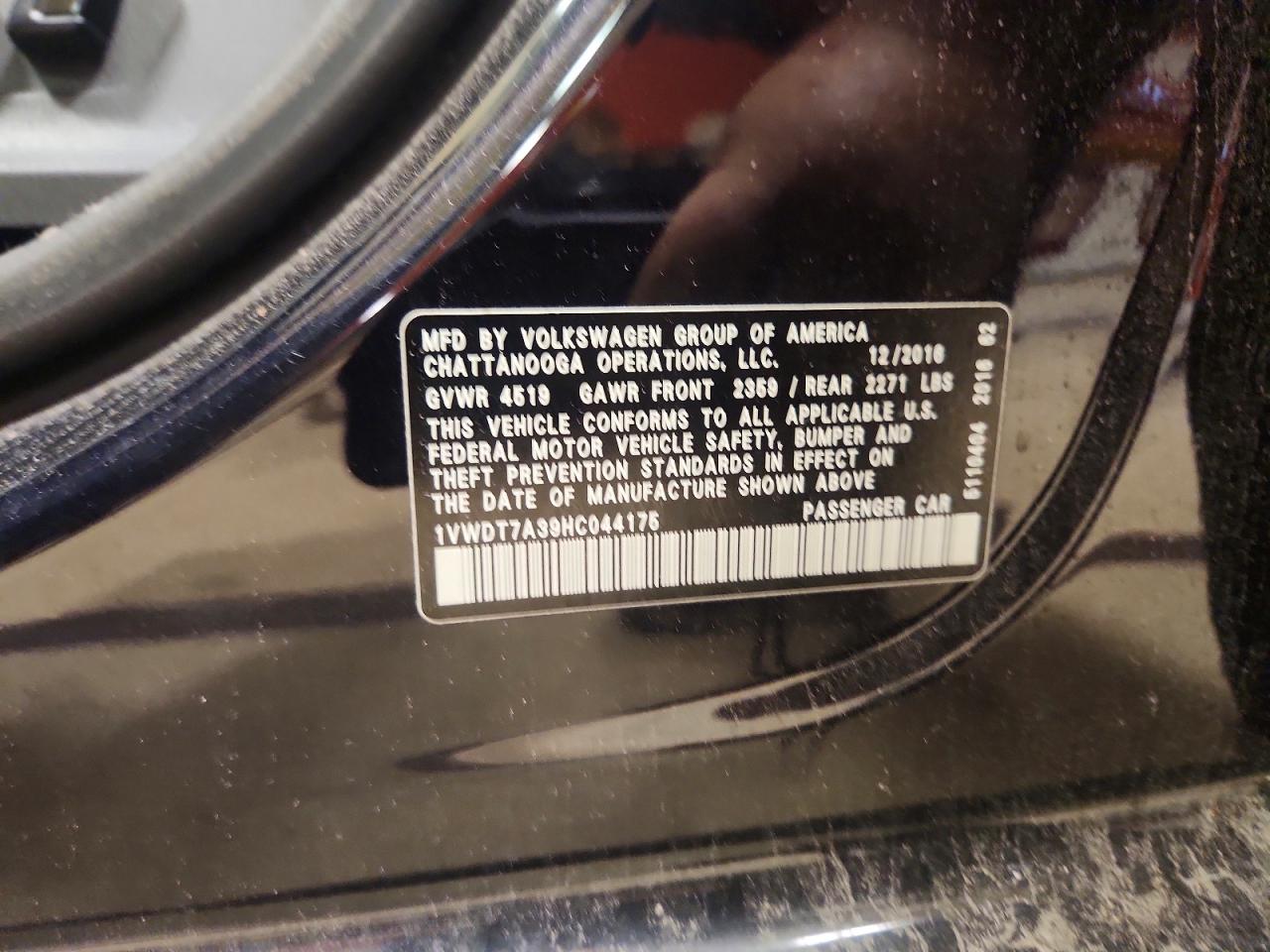 1VWDT7A39HC044175 · 2017 VOLKSWAGEN PASSAT · 12/12