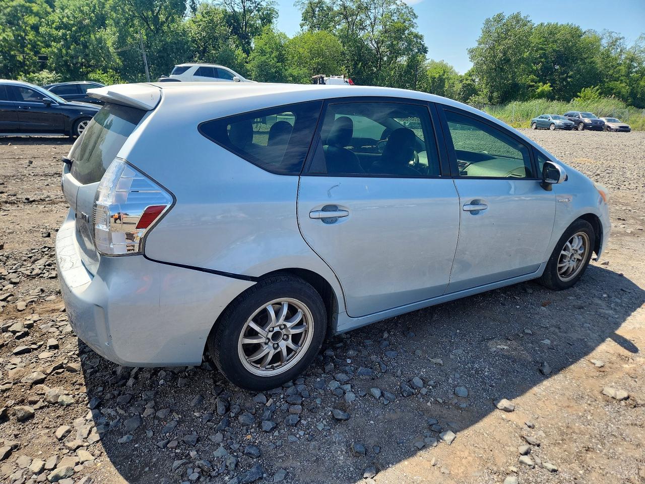 JTDZN3EU0D3278195 · 2013 TOYOTA PRIUS V · 3/12