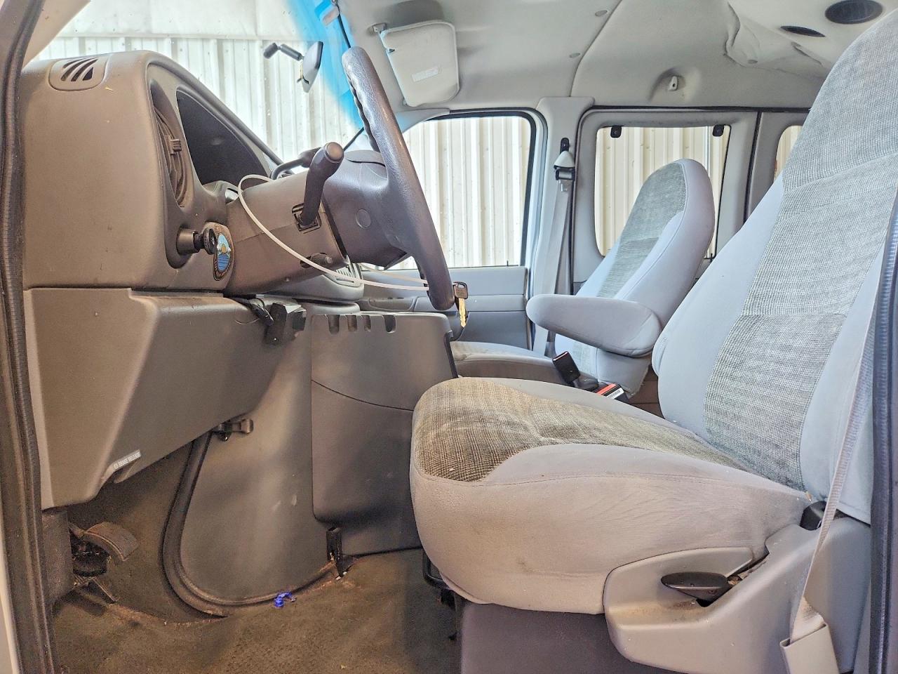1FBNE31L74HA11803 · 2004 FORD ECONOLINE · 7/13