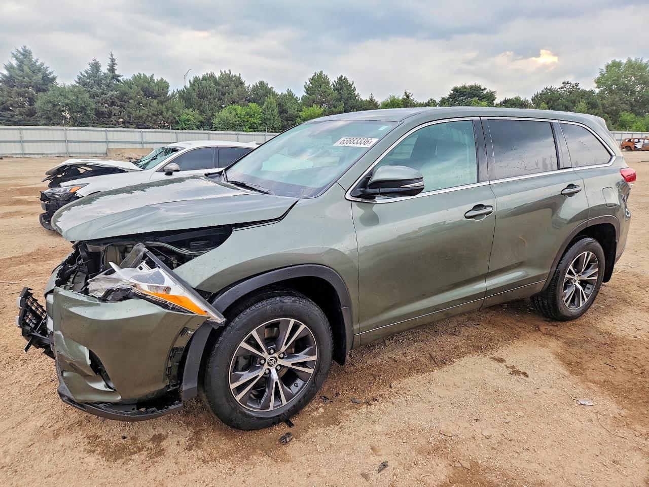 2017 TOYOTA HIGHLANDER