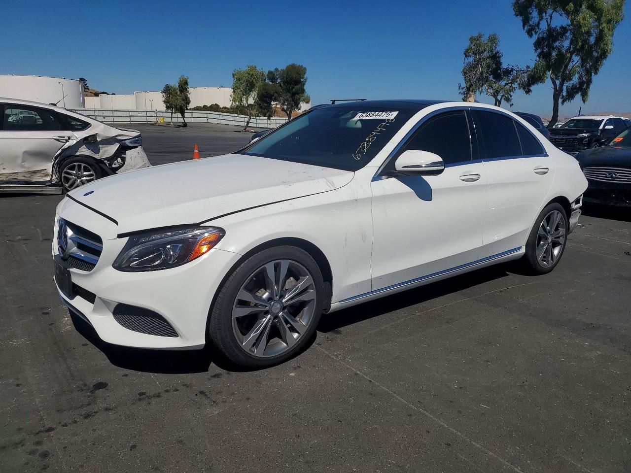 55SWF4JB7GU162735 · 2016 MERCEDES-BENZ C