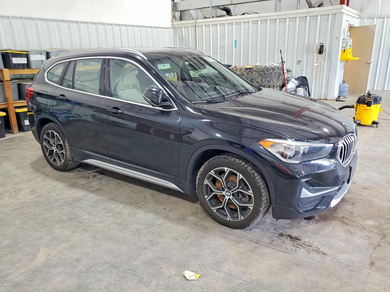 WBXJG9C0XM5S23755 · 2021 BMW X1 · 4/12