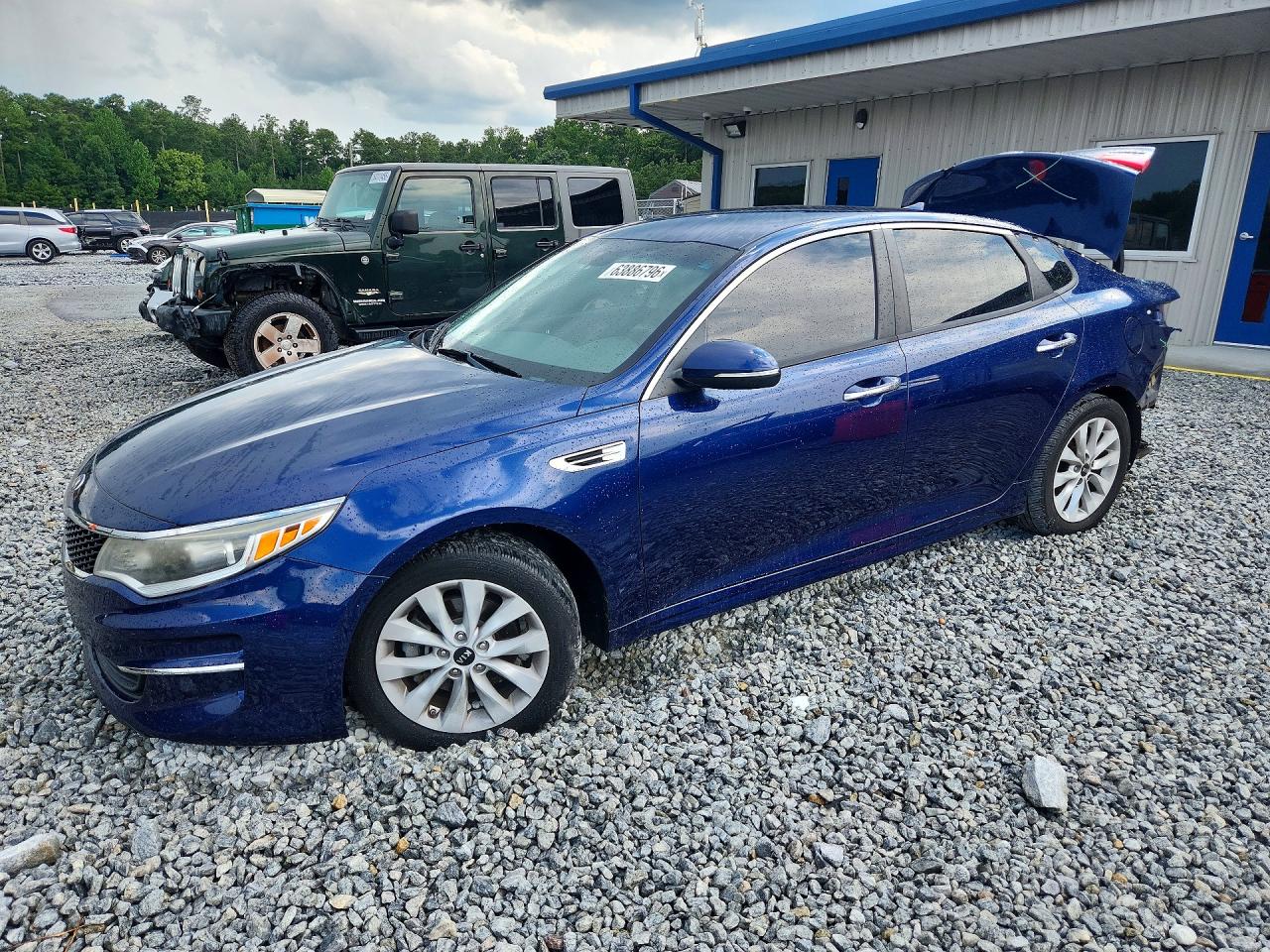 5XXGT4L32HG172625 · 2017 KIA OPTIMA