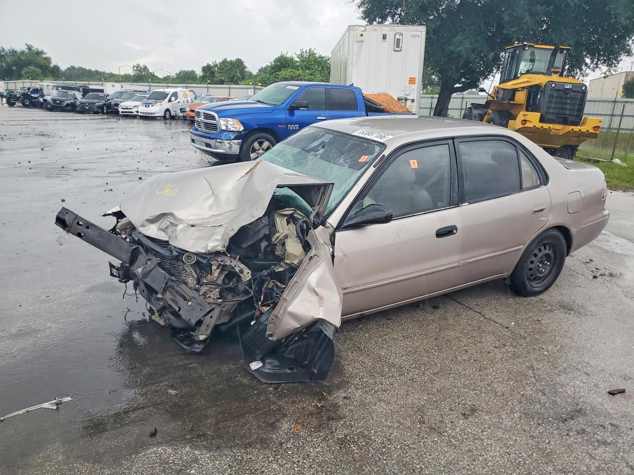 2T1BR12EX1C411443 · 2001 TOYOTA COROLLA