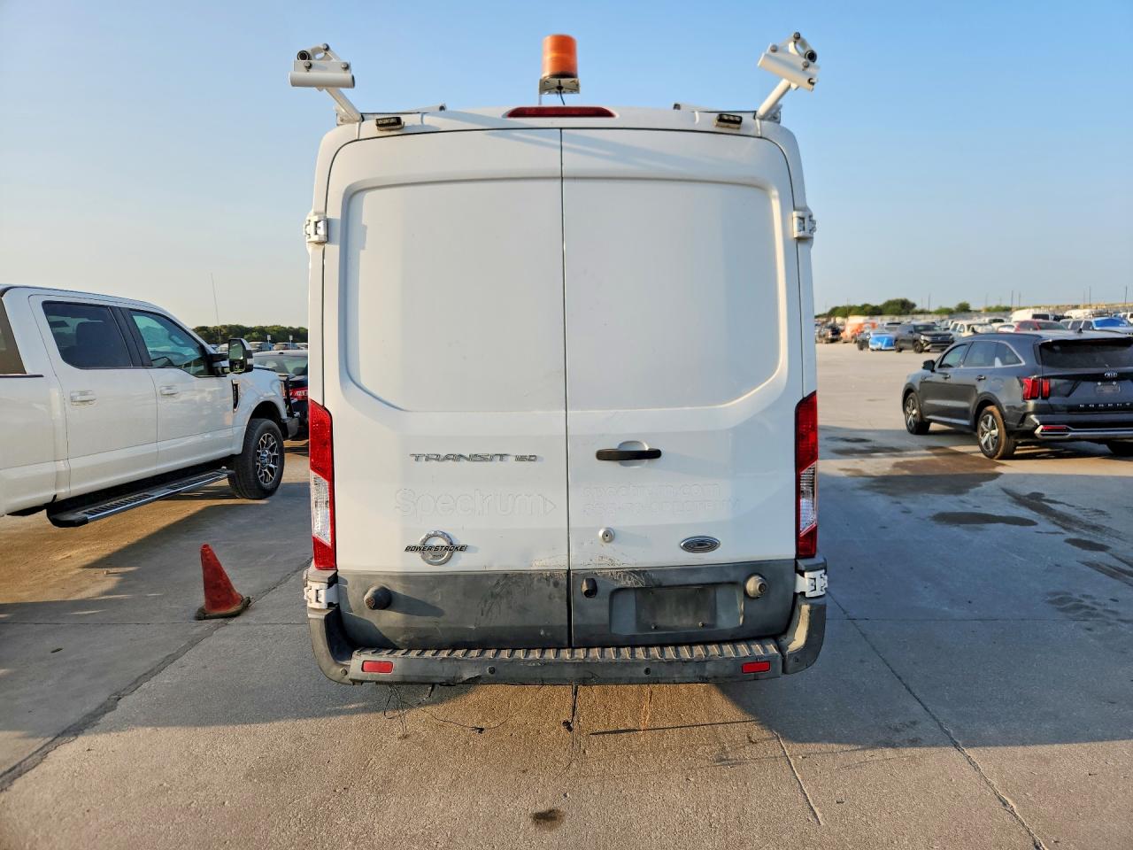 1FTNE2CVXFKA73111 · 2015 FORD TRANSIT · 6/14