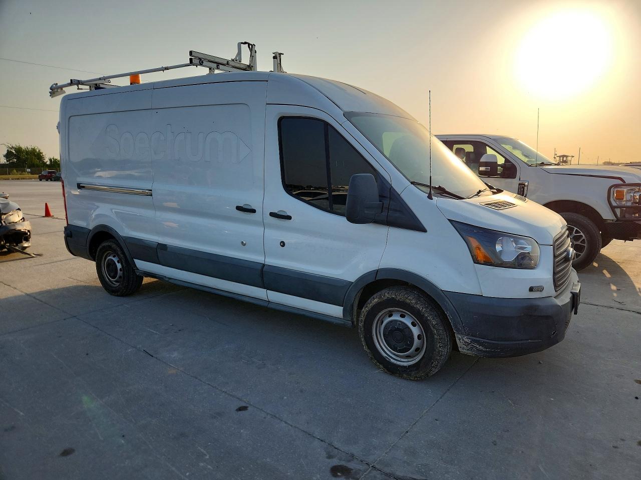 1FTNE2CVXFKA73111 · 2015 FORD TRANSIT · 4/14