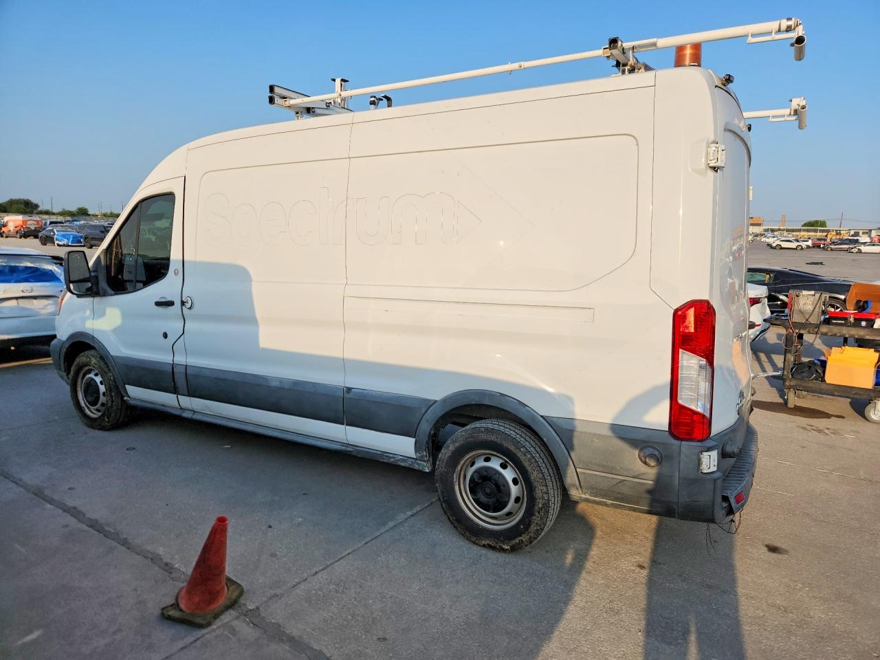 1FTNE2CVXFKA73111 · 2015 FORD TRANSIT · 2/14