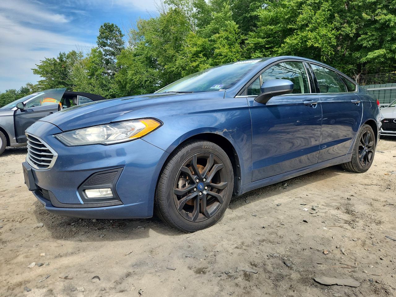 3FA6P0HD8KR228656 · 2019 FORD FUSION