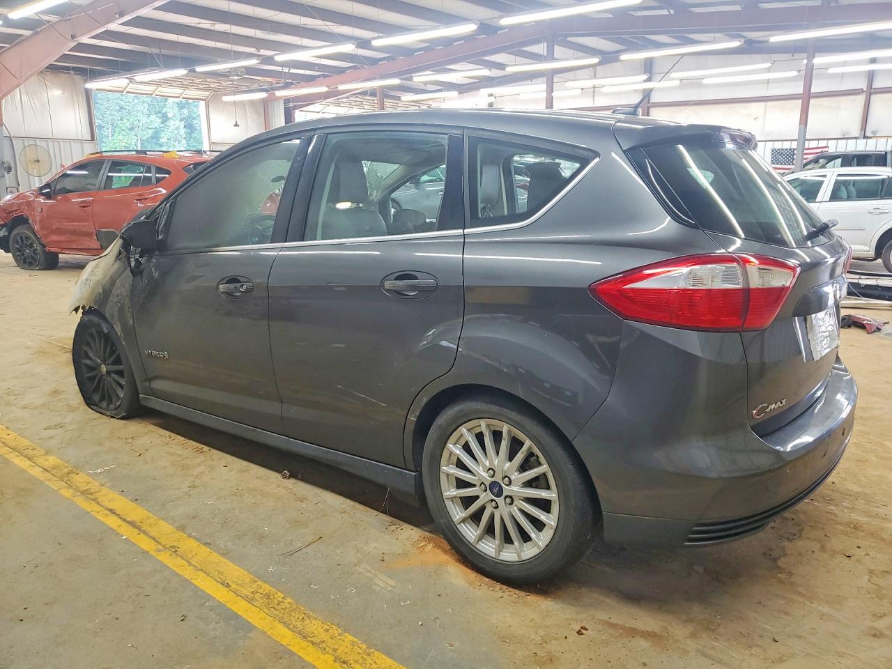 1FADP5BU1GL108247 · 2016 FORD C-MAX · 2/12