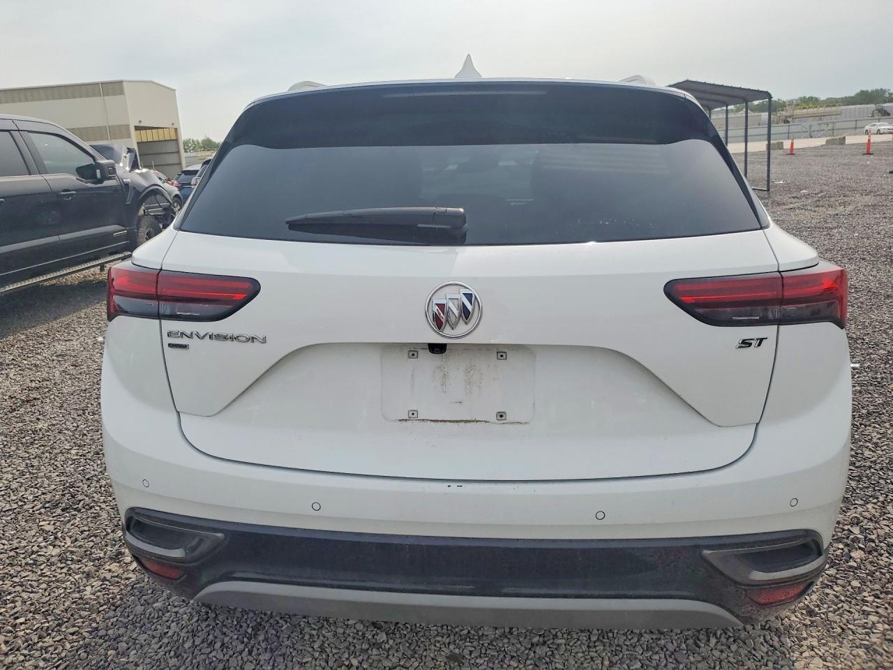 LRBFZPR42ND062030 · 2022 BUICK ENVISION · 6/13