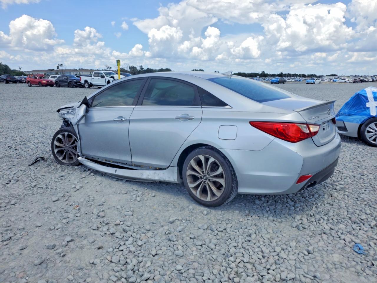 5NPEC4AC8EH875284 · 2014 HYUNDAI SONATA · 2/13