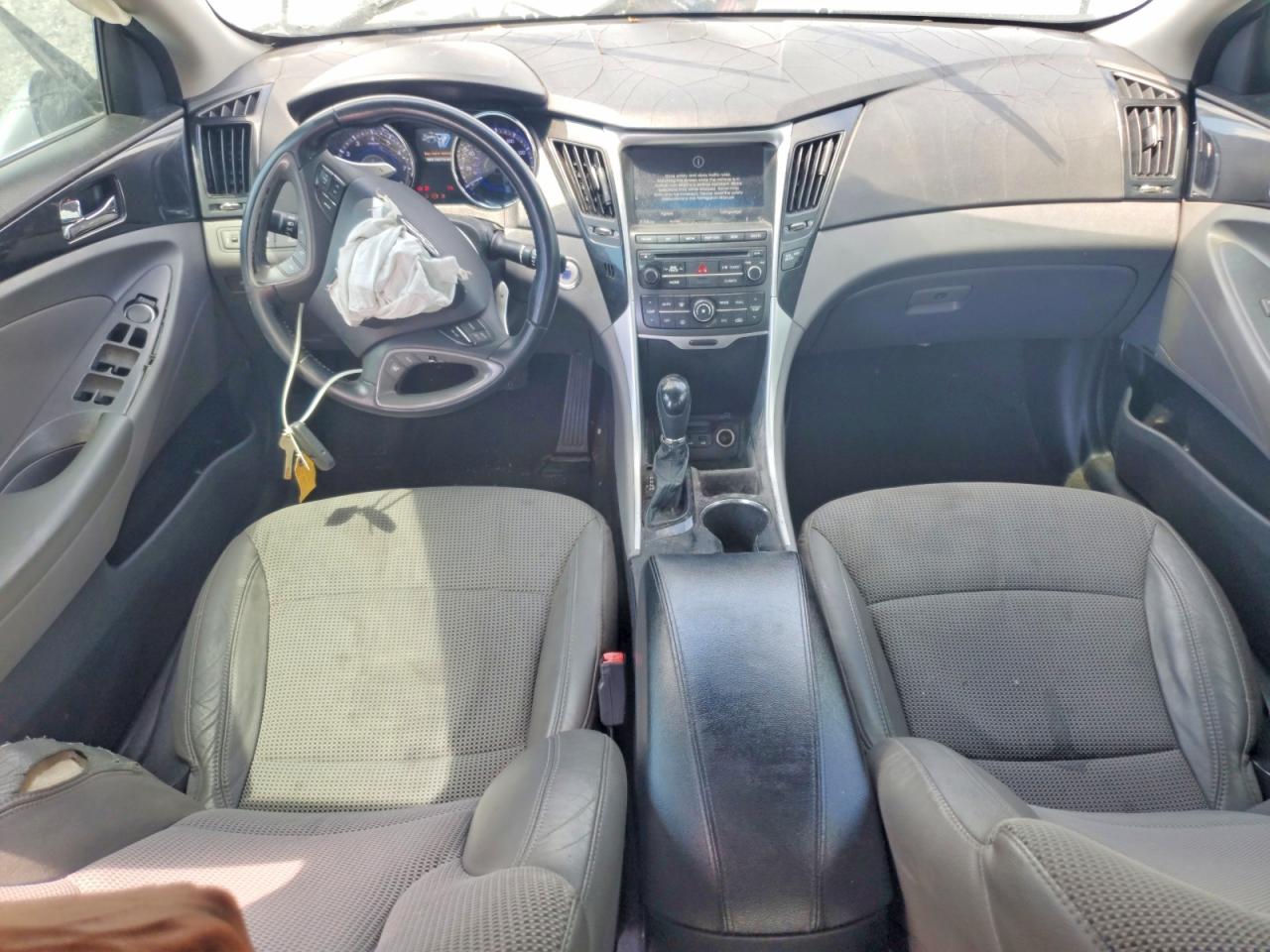5NPEC4AC8EH875284 · 2014 HYUNDAI SONATA · 8/13