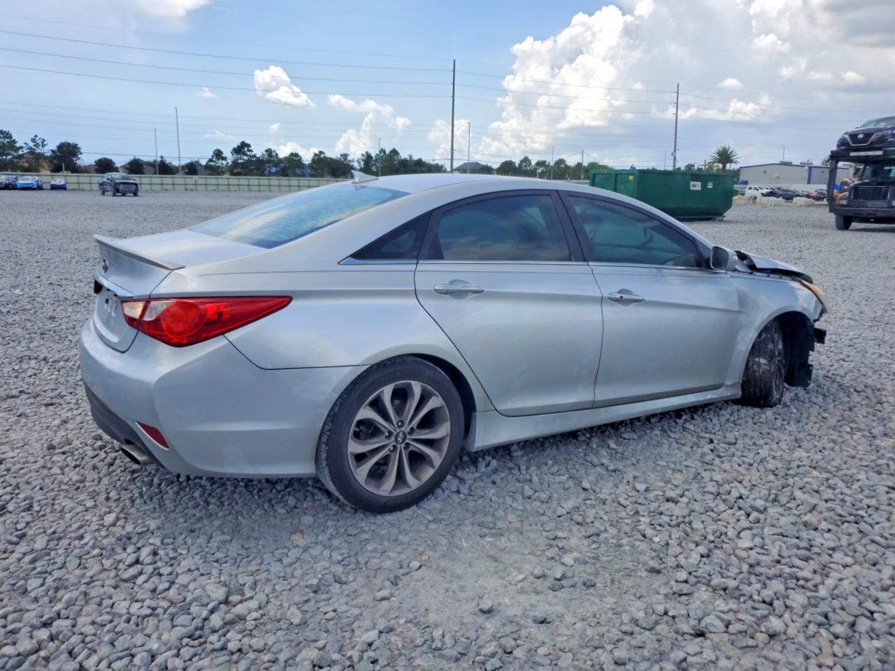 5NPEC4AC8EH875284 · 2014 HYUNDAI SONATA · 3/13