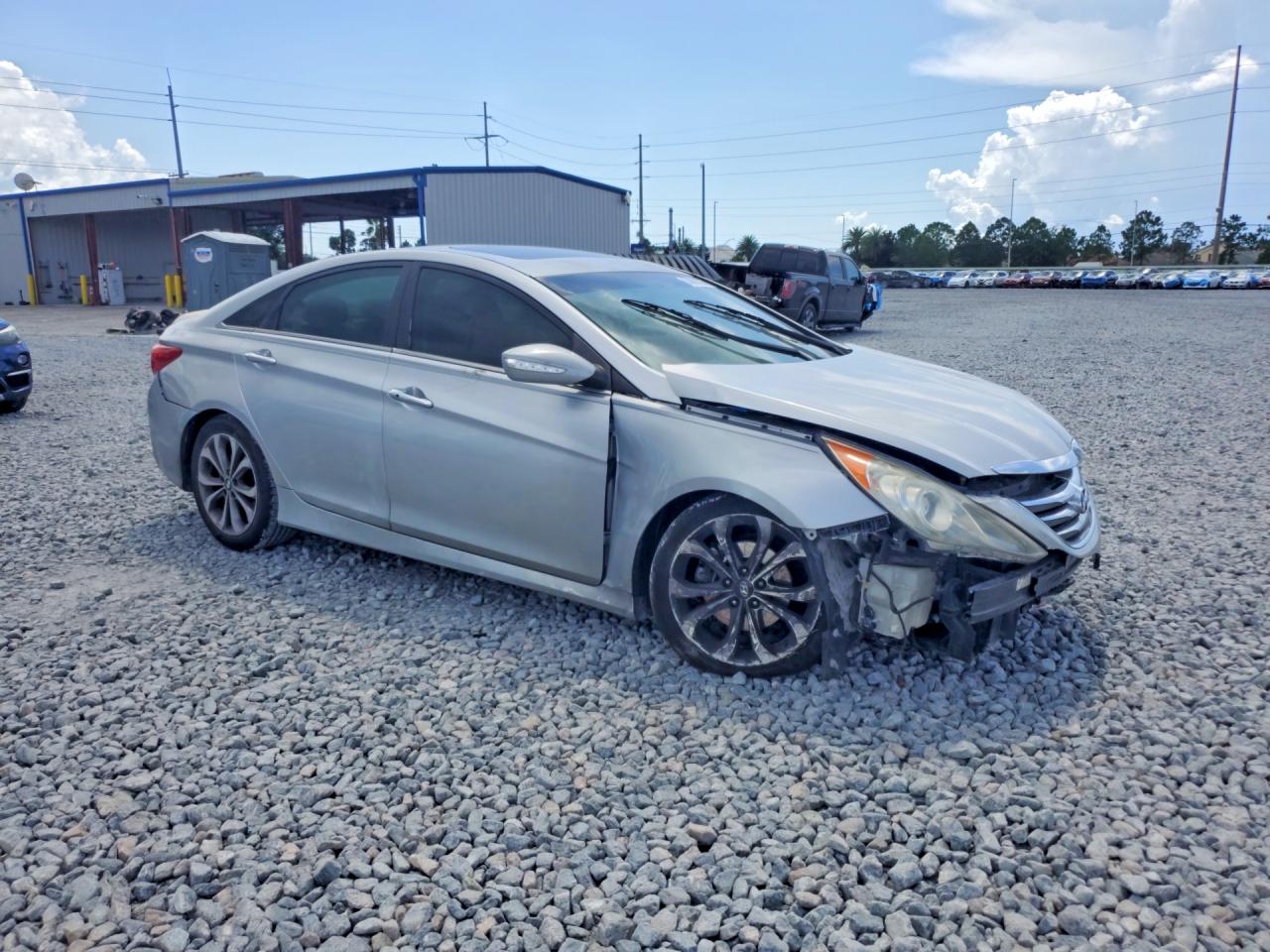 5NPEC4AC8EH875284 · 2014 HYUNDAI SONATA · 4/13