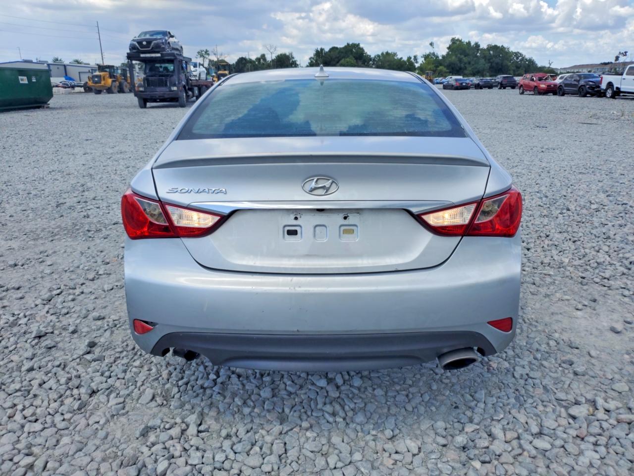 5NPEC4AC8EH875284 · 2014 HYUNDAI SONATA · 6/13