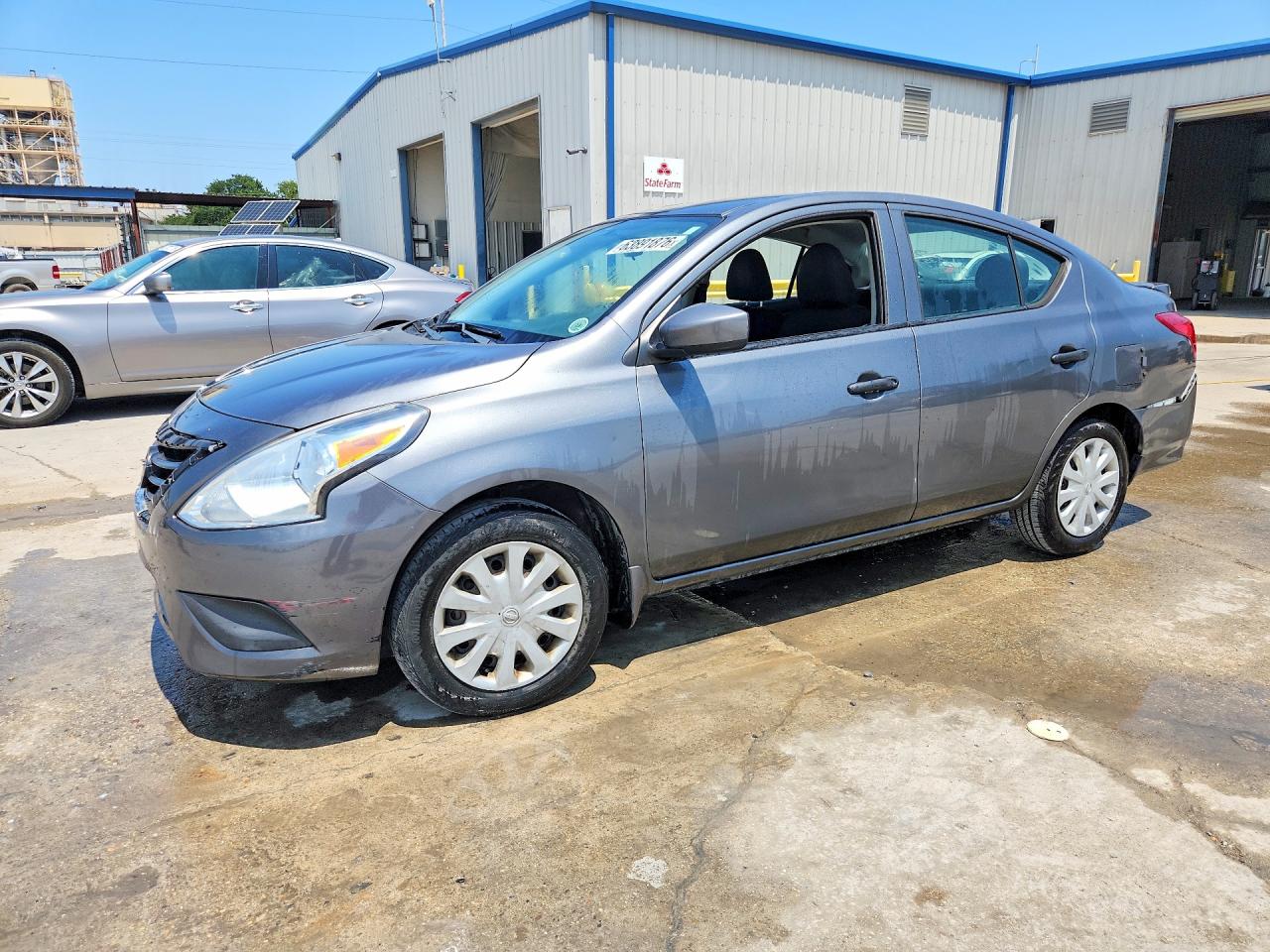 3N1CN7AP4JL837702 · 2018 NISSAN VERSA