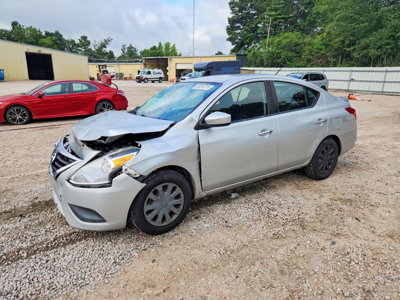 2016 NISSAN VERSA